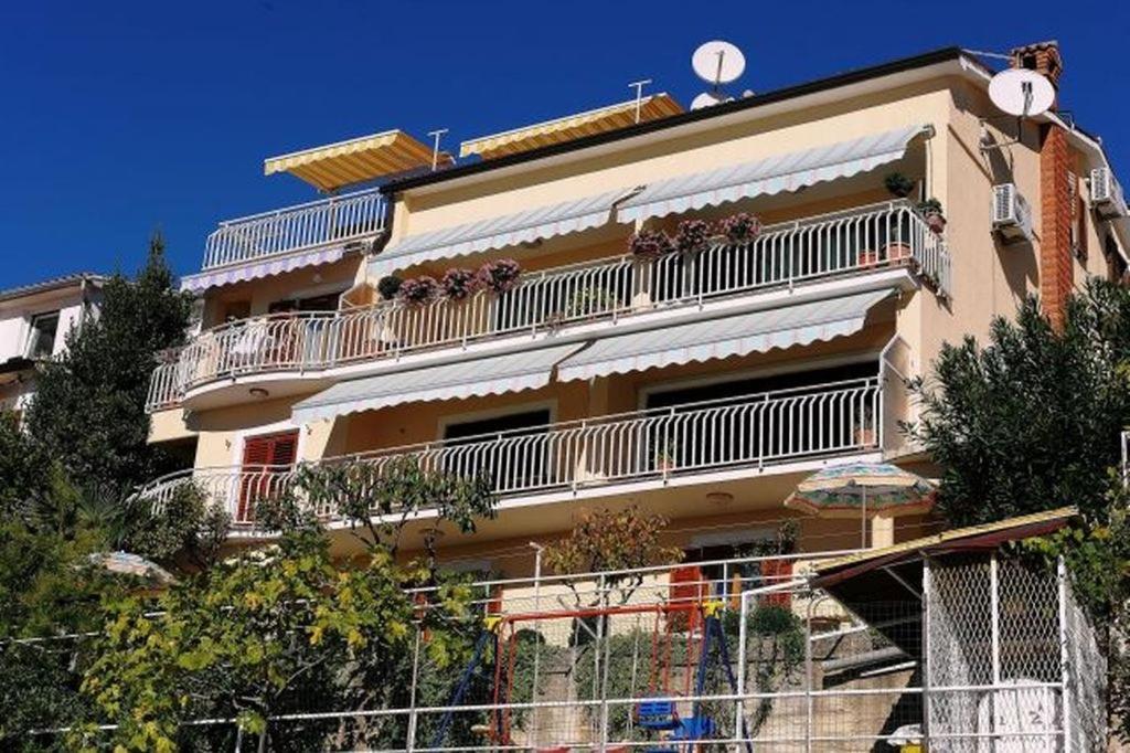 Apartments And Rooms With Parking Space Rabac, Labin - 12368 المظهر الخارجي الصورة